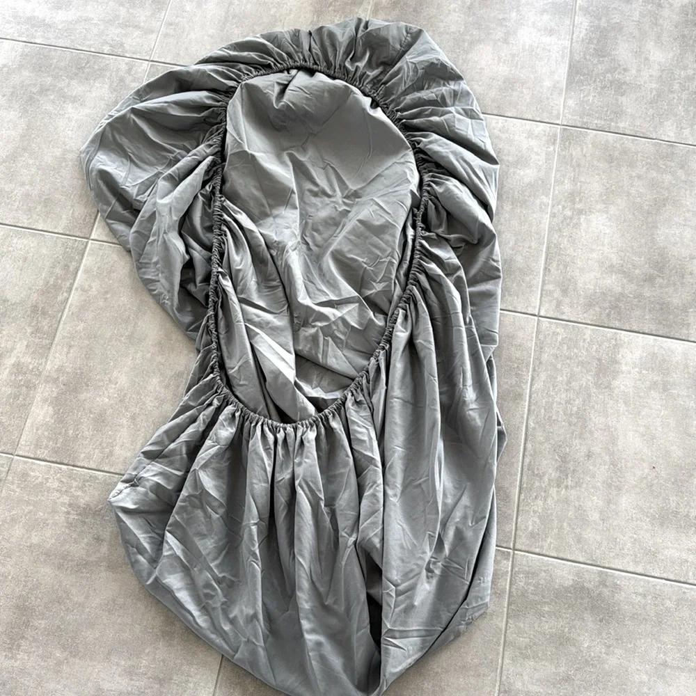 TWIN XL Soft Gray Bed Sheet Set - Excellent Condition